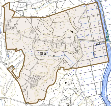 野堀とその周辺の地図。町の範囲を重ねている