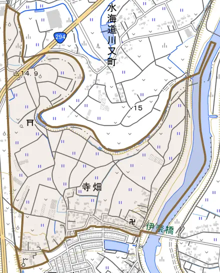 寺畑とその周辺の地図。町の範囲を重ねている