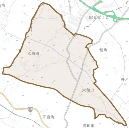 久野町とその周辺の地図。町の範囲を重ねている