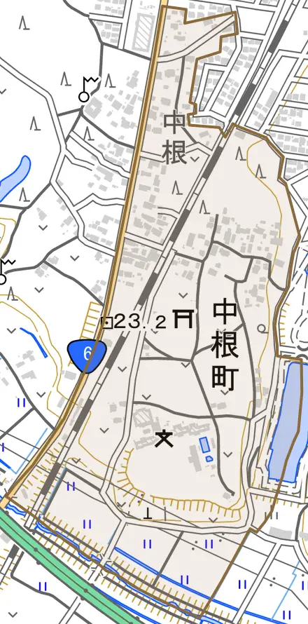 中根町とその周辺の地図。町の範囲を重ねている