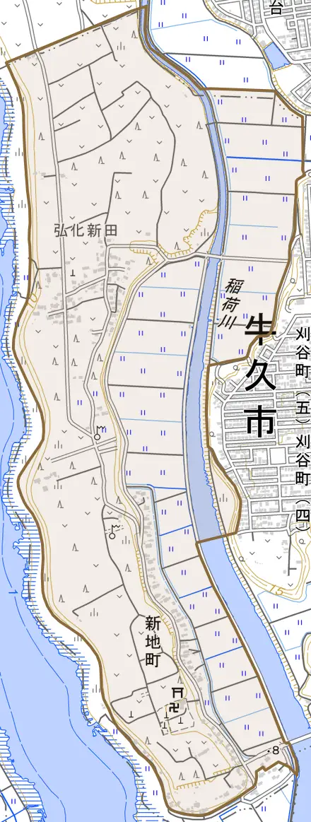 新地町とその周辺の地図。町の範囲を重ねている