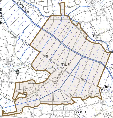 大字下山川とその周辺の地図。町の範囲を重ねている