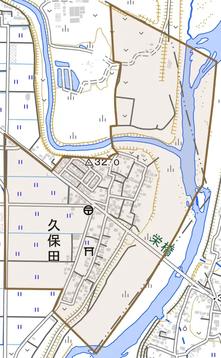 大字久保田とその周辺の地図。町の範囲を重ねている