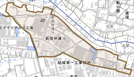 新堤仲通りとその周辺の地図。町の範囲を重ねている