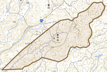 字東中谷とその周辺の地図。町の範囲を重ねている