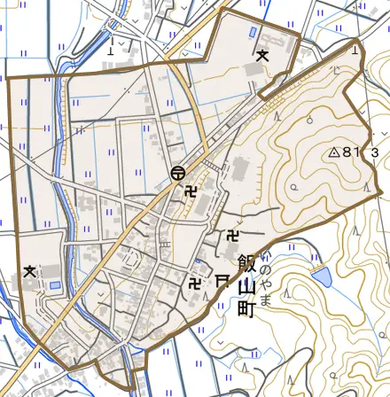 飯山町とその周辺の地図。町の範囲を重ねている
