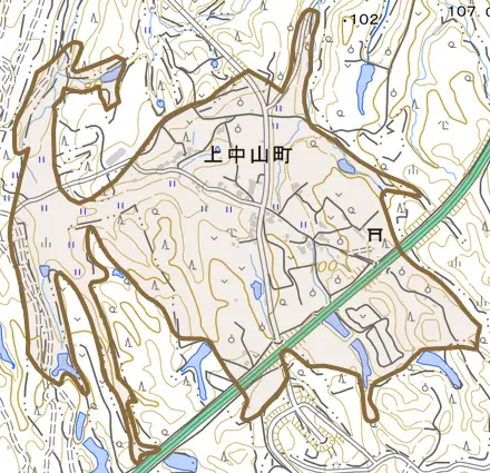 上中山町とその周辺の地図。町の範囲を重ねている