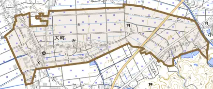 大町とその周辺の地図。町の範囲を重ねている