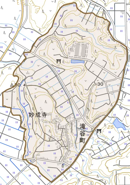 滝谷町とその周辺の地図。町の範囲を重ねている