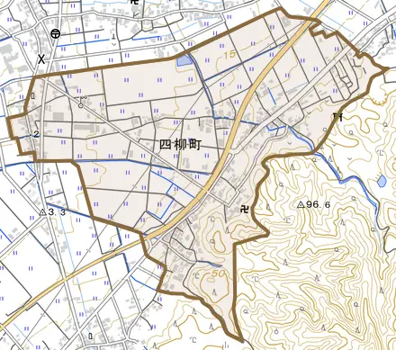 四柳町とその周辺の地図。町の範囲を重ねている