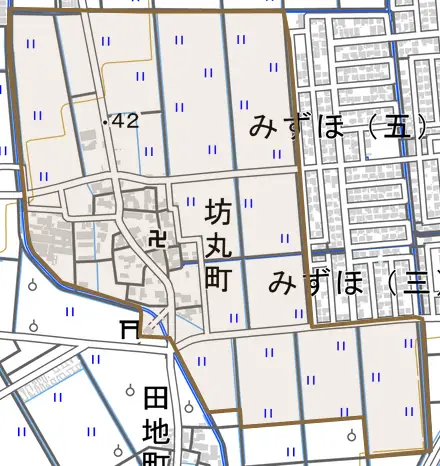 坊丸町とその周辺の地図。町の範囲を重ねている