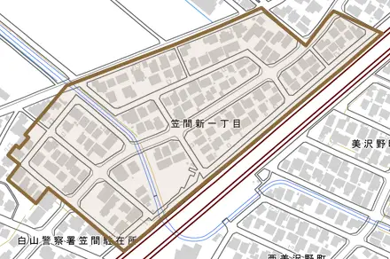 笠間新とその周辺の地図。町の範囲を重ねている
