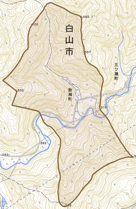 数瀬町とその周辺の地図。町の範囲を重ねている