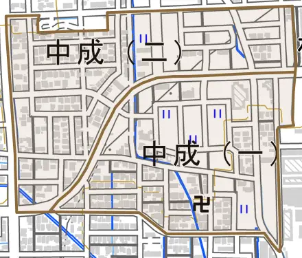 中成とその周辺の地図。町の範囲を重ねている