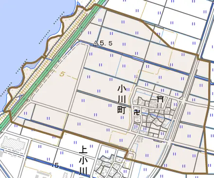 小川町とその周辺の地図。町の範囲を重ねている