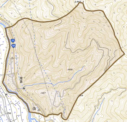 佐良とその周辺の地図。町の範囲を重ねている