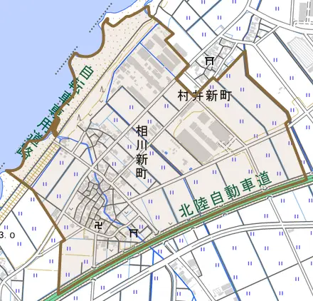 相川新町とその周辺の地図。町の範囲を重ねている