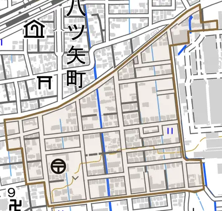 南八ツ矢区とその周辺の地図。町の範囲を重ねている