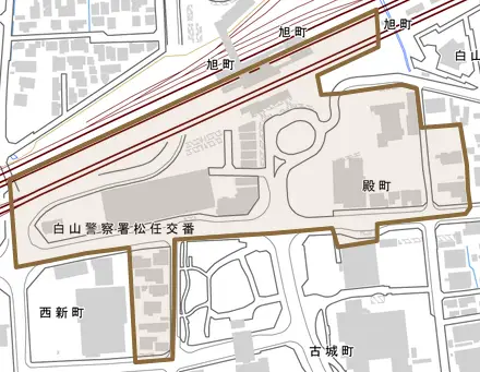 駅前区とその周辺の地図。町の範囲を重ねている