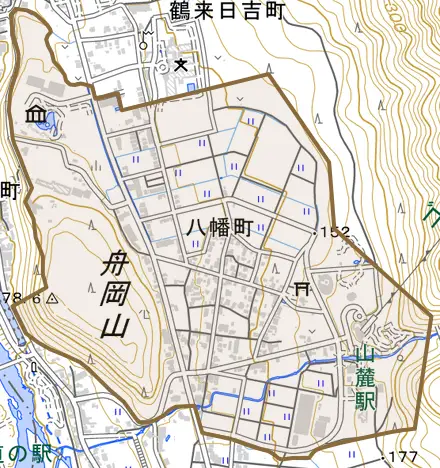 八幡町とその周辺の地図。町の範囲を重ねている