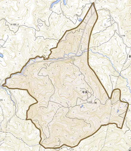 平床とその周辺の地図。町の範囲を重ねている