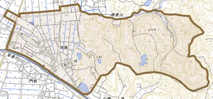 河原とその周辺の地図。町の範囲を重ねている