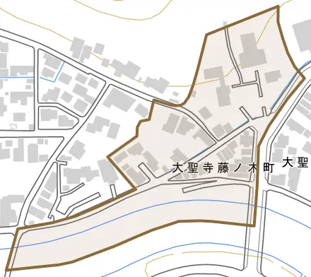 大聖寺藤ノ木町とその周辺の地図。町の範囲を重ねている
