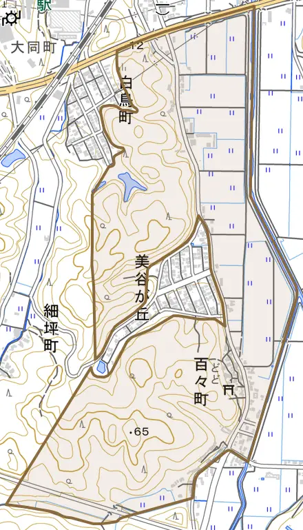 百々町とその周辺の地図。町の範囲を重ねている