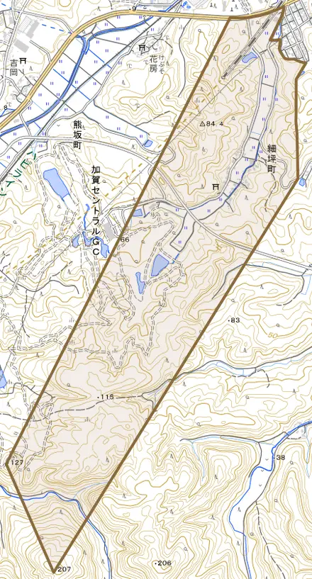 細坪町とその周辺の地図。町の範囲を重ねている