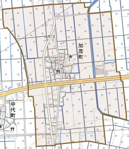 加茂町とその周辺の地図。町の範囲を重ねている