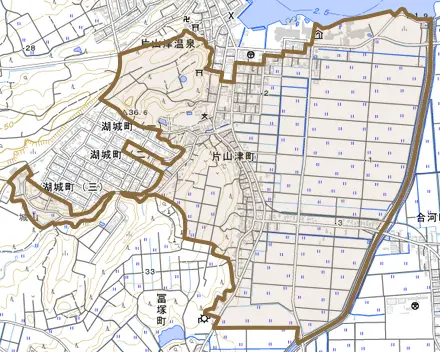 片山津町とその周辺の地図。町の範囲を重ねている