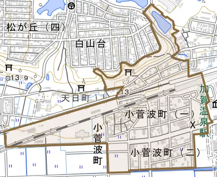 小菅波町とその周辺の地図。町の範囲を重ねている