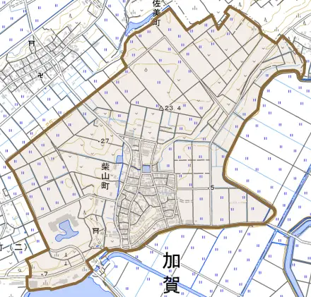 柴山町とその周辺の地図。町の範囲を重ねている