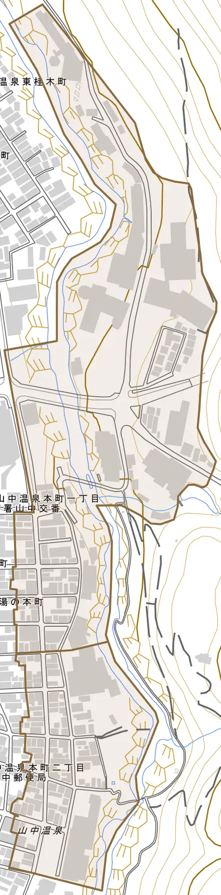 山中温泉東町とその周辺の地図。町の範囲を重ねている