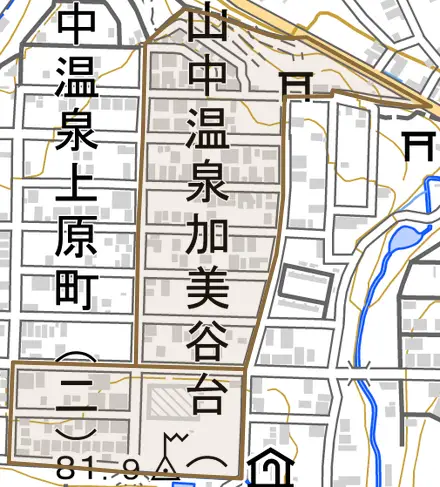 山中温泉加美谷台とその周辺の地図。町の範囲を重ねている