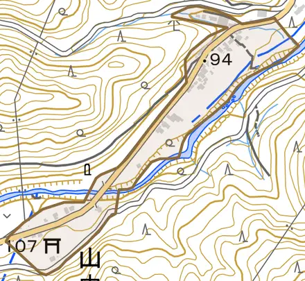 山中温泉我谷町とその周辺の地図。町の範囲を重ねている