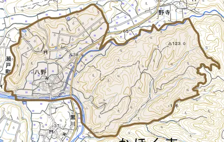 八野とその周辺の地図。町の範囲を重ねている