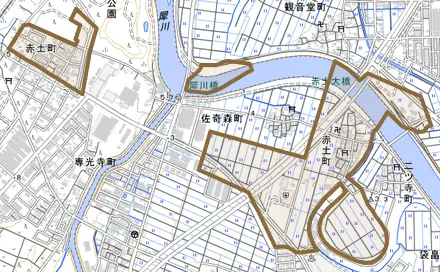 赤土町とその周辺の地図。町の範囲を重ねている