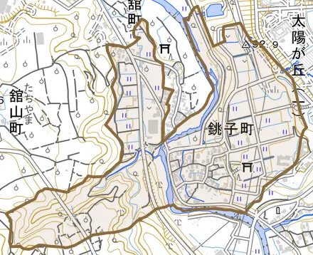 銚子町とその周辺の地図。町の範囲を重ねている