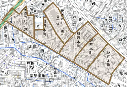 駅西本町とその周辺の地図。町の範囲を重ねている