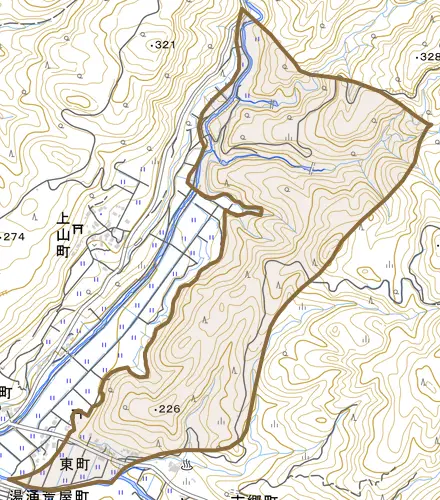 東町とその周辺の地図。町の範囲を重ねている