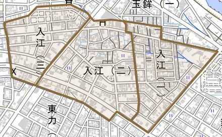 入江とその周辺の地図。町の範囲を重ねている