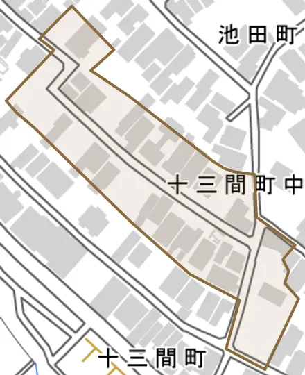 十三間町中丁とその周辺の地図。町の範囲を重ねている