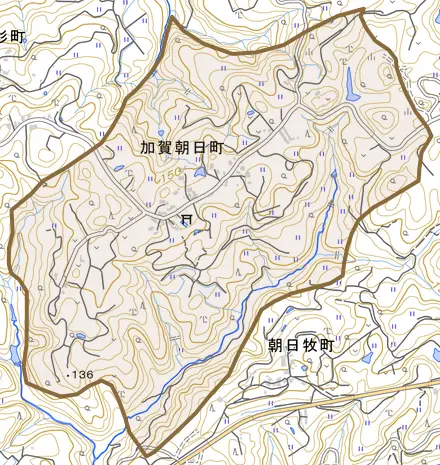 加賀朝日町とその周辺の地図。町の範囲を重ねている