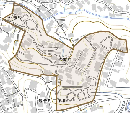 子来町とその周辺の地図。町の範囲を重ねている