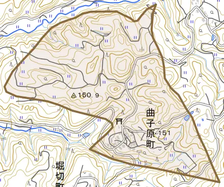 曲子原町とその周辺の地図。町の範囲を重ねている