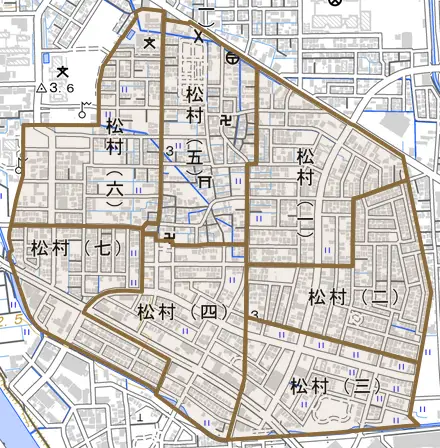 松村とその周辺の地図。町の範囲を重ねている