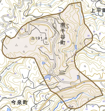 南千谷町とその周辺の地図。町の範囲を重ねている