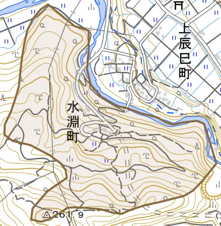 水淵町とその周辺の地図。町の範囲を重ねている