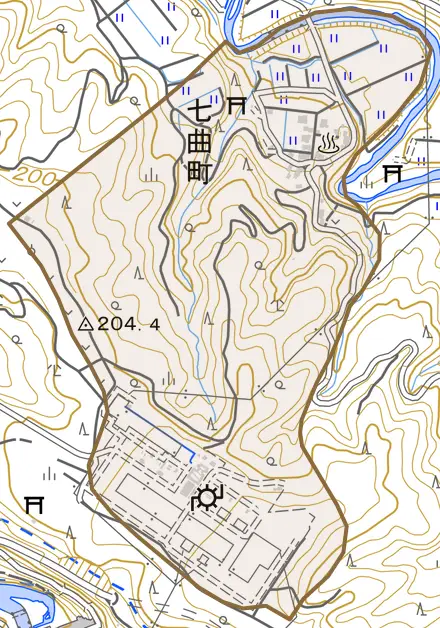 七曲町とその周辺の地図。町の範囲を重ねている